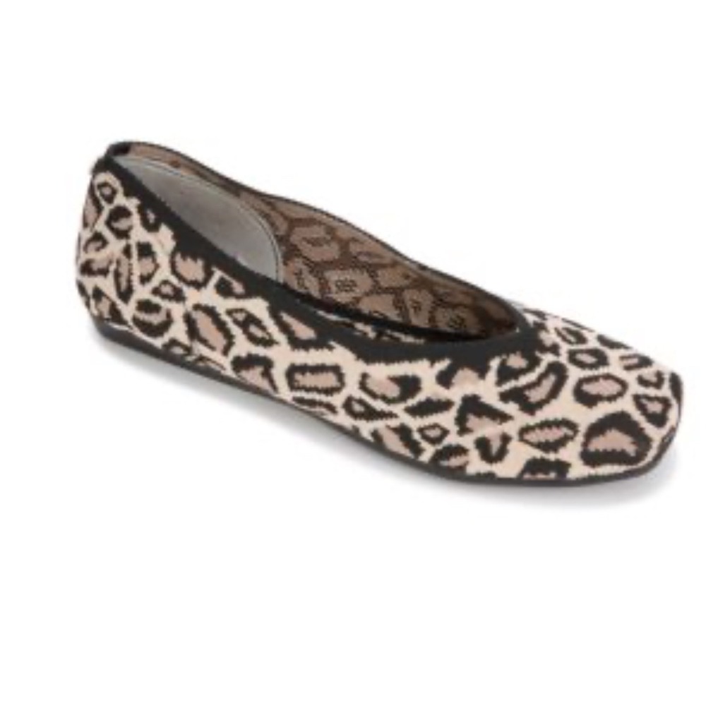 KENNETH COLE REACTION ADRIA KNIT BALLET FLATS IN CHEETAH PRINT